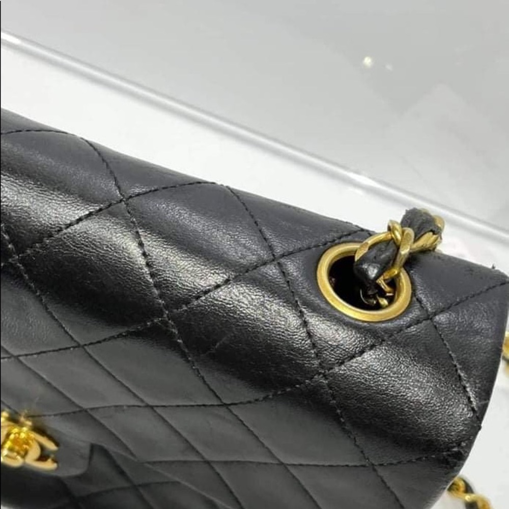 Authentic Chanel - Picture 6 of 16